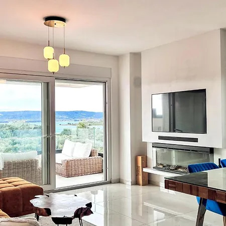 2 Bedroom Awesome In *