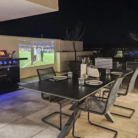 2 Bedroom Awesome In
